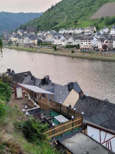 Ferienhaus Larina Cochem Bagian luar foto